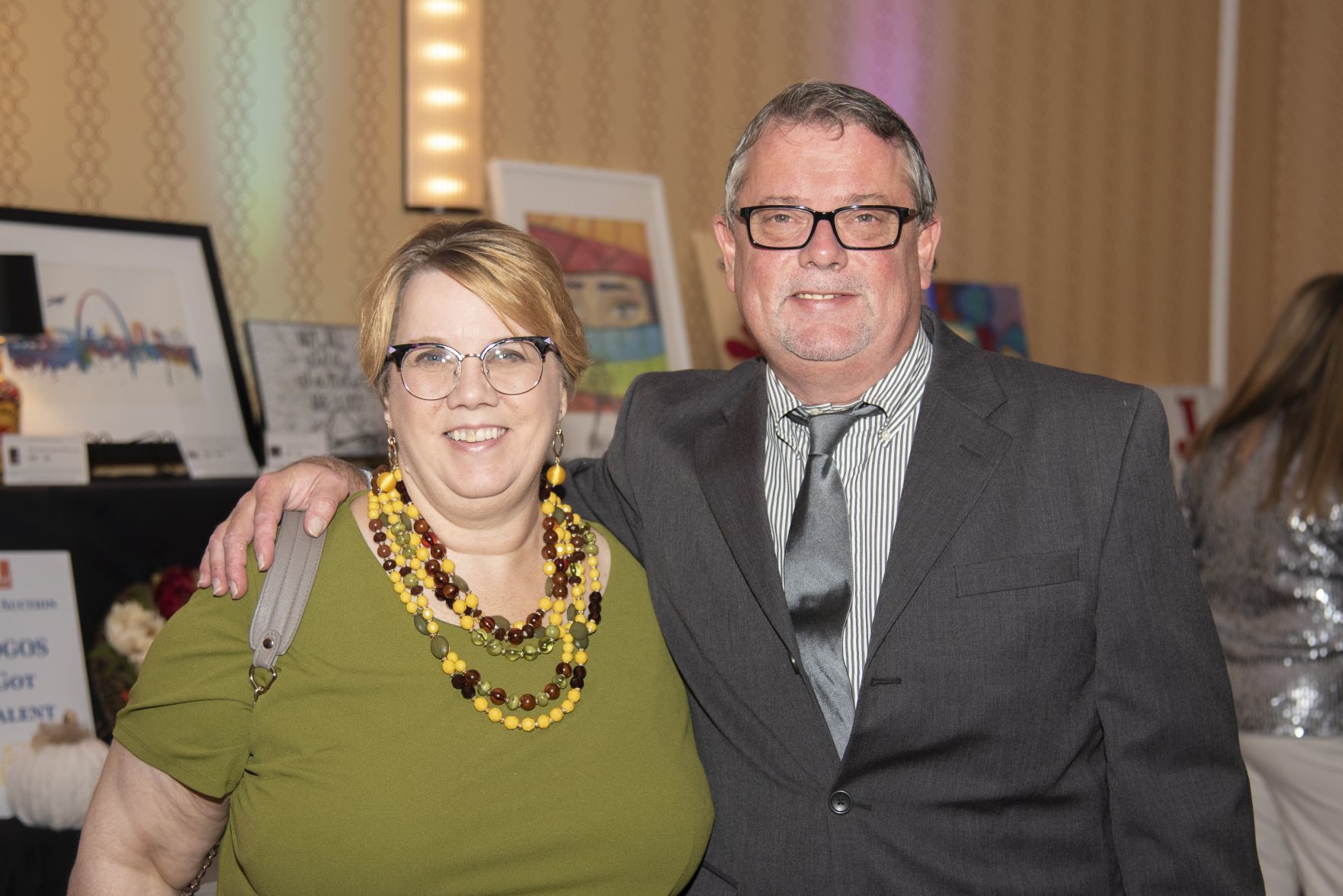 Phyllis Nipper, Johnny White
